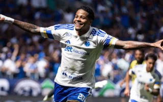 WESLEY ESTREIA COM GOL, CRUZEIRO VENCE O MIRASSOL E ENTRA NO G5